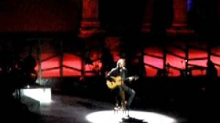 Tristes Guerras y Menos tu vientre