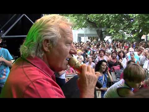 Koos Alberts   ik verscheurde je foto LIVE vanaf het zomerparkfeest 2013 Venlo