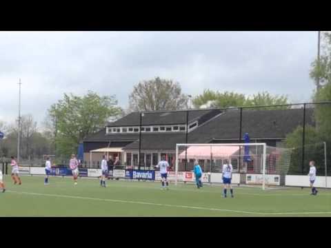 Vijf van de zes doelpunten van Geinoord D1 tegen 't Goy D1, uitslag 6-1