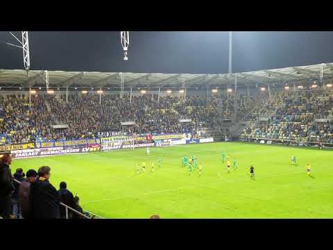 Kibice "żegnają" Zbigniewa Smołkę podczas meczu Arka Gdynia - Śląsk Wrocław. 30-03-2019