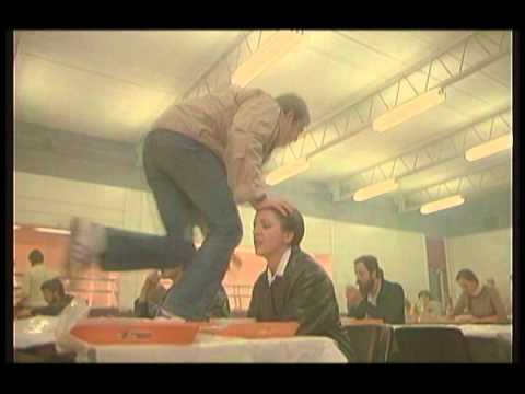 Dečko koji obećava - scena iz menze