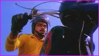 Chiranjeevi Bike Racing Scene - Donga Telugu Movie