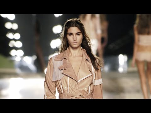 fashiontv | FTV.com - Christian Dior Spring Summer 2006 - FULL SOUNDTRACK