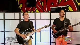 Mujer Pasiada Lyrics English Translation