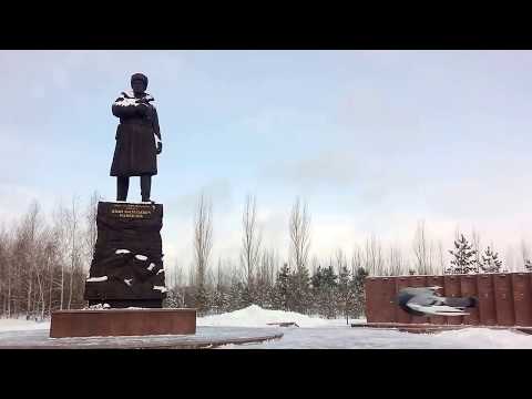 Statue of Ivan Panfilov in Astana [CC]