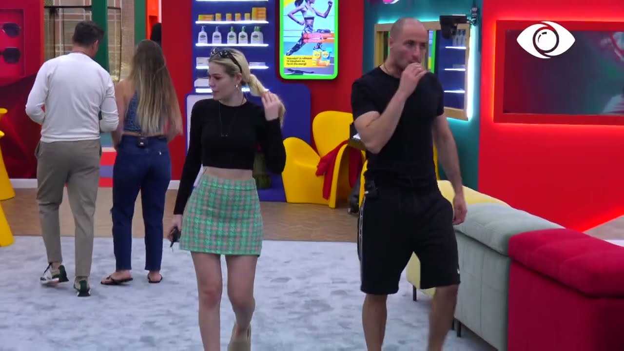 Keisi bisedon me Kristin