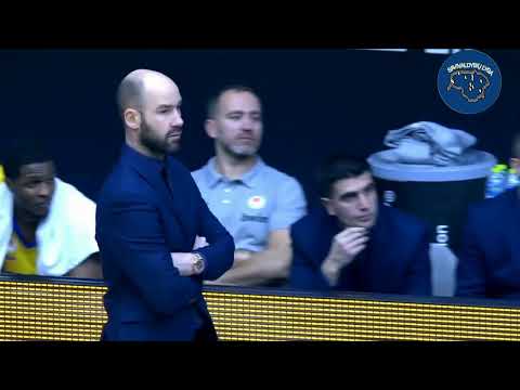 Vasilis Spanoulis baldly decodes Giedrius Zibenas cypher