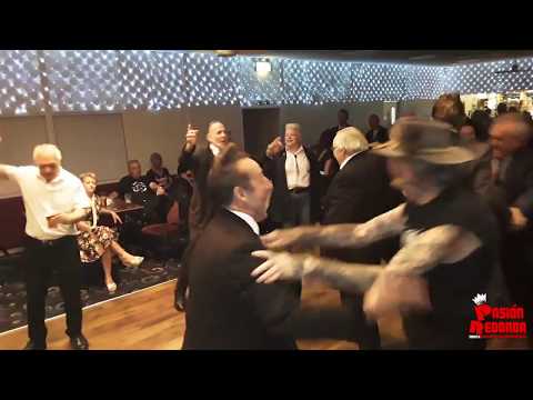 El Pogo Mas Senior Del Mundo con "Ji Ji Ji"