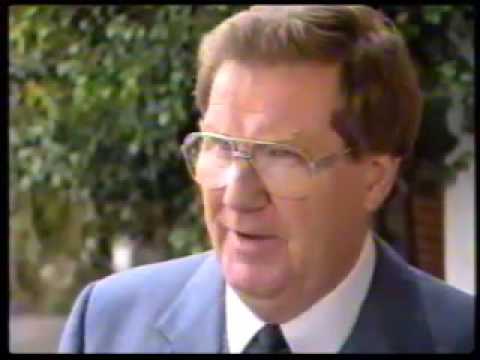 11). Rob Astbury - 1989 AFL awards - GTV9 - Collingwood Football Club