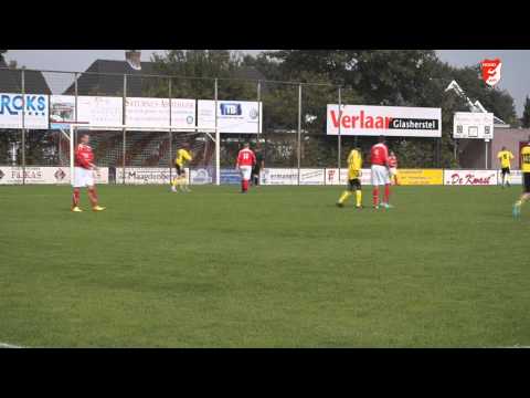 voetbalwedstrijd Rood-Wit B1  - Halsteren B3