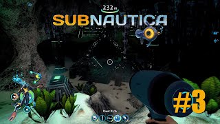 Catching a RIDE and finding WEIRD structures! | Let's Play Subnautica #3