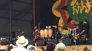 Angeligue Kidjo - Kulumbu - JazzFest, New Orleans, 4/26/15