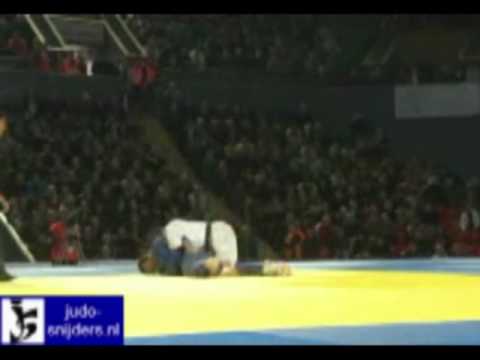 Judo 2009 Tbilisi: Liparteliani (GEO) -Alarza (ESP) [-90kg].