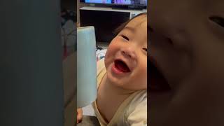 マグカップ舐めて笑かせてくる赤ちゃん #baby #赤ちゃん #赤ちゃんのいる生活 #9ヶ月 #cutebaby  #ベビー　#あかちゃん
