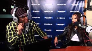 Lola Monroe Freestyles &amp; Weighs in on King Los Teaching her How to Rap