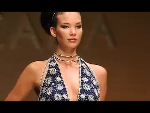 ESCADA Fall 2002 Haute Couture - Fashion Channel