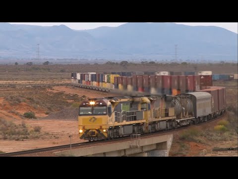 Australian Double Stacked Freight Train - Aurizon Intermodal 6MP1