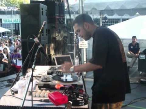 Dj Dacel solo scratch  festival Bumbershoot 2012, Seattle.
