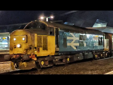 DRS class 37 | 37402 with Network Rail UTU set at Reading 02/02/2022