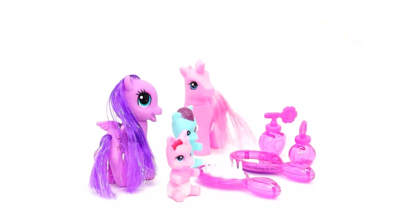 Unicorn Family Playset