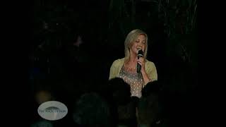 Olivia Newton-John - &quot;Somewhere over the Rainbow&quot;  at an Amazon Seminar (Unique version)