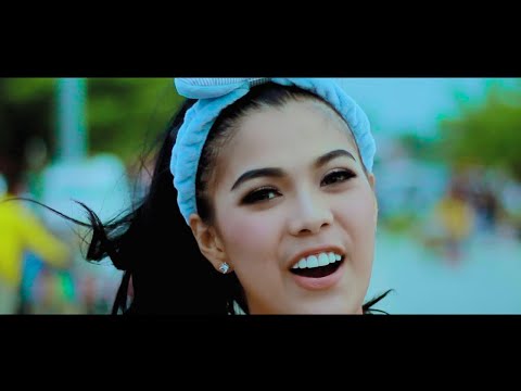 Ratu Sikumbang ft Marszha Sikumbang - Tapauak Ambai Ambai (Official Video)