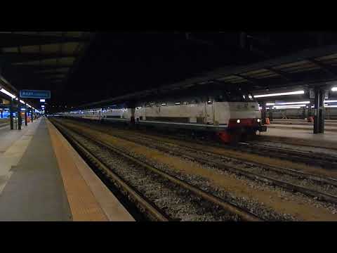 E444R 109+E444R 103+1CARROZZA di 2°CLASSE ICSun+ICN 752 Lecce-Milano C.le, in partenza da Bari C.le!