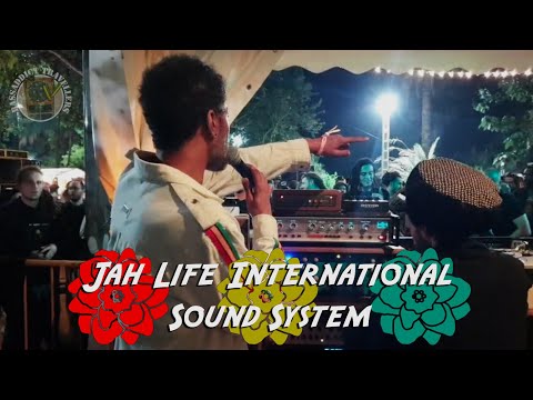 Great moments of Jah Life International Sound System & Broda Nelson