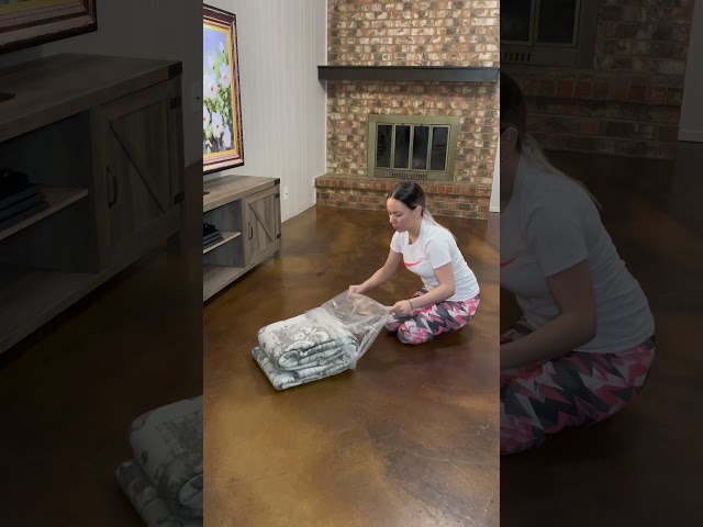 Vídeo relacionado con Homcomodar Alfombra Salon Grande 120x170cm Alfombras Antideslizante Lavable Alfombra Habitacion Juvenil Pelo Corto Tapete Quarto Alfombra Dormitorio Matrimonio Gris