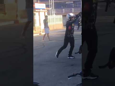 olha  un homem dá  adrenalina  show  em mãe d'água paraiba