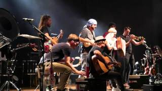 Walk Off The Earth - Hold on 18.10.2015 (unplugged live @ Huxleys Neue Welt, Berlin)