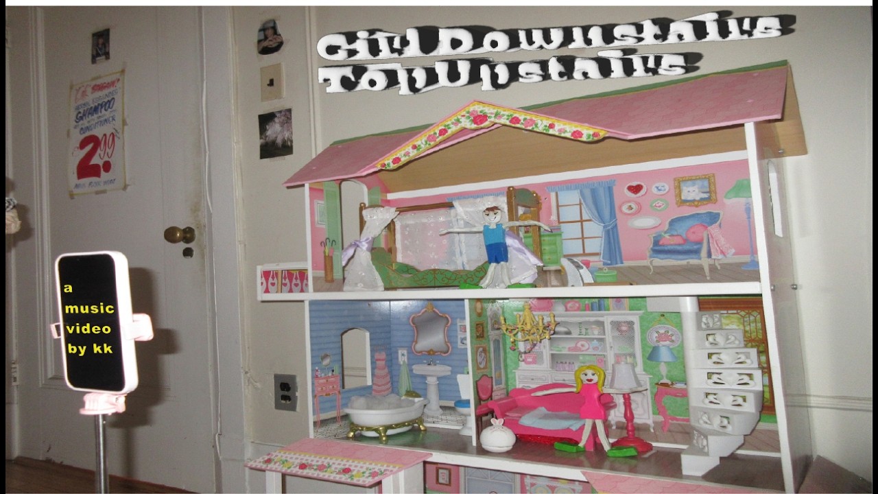Miniature de la vidéo Girl Downstairs Top Upstairs - Hot House du film Girl Downstairs Top Upstairs
