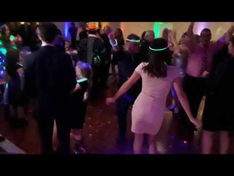 Danse Forte' Entertainment video.