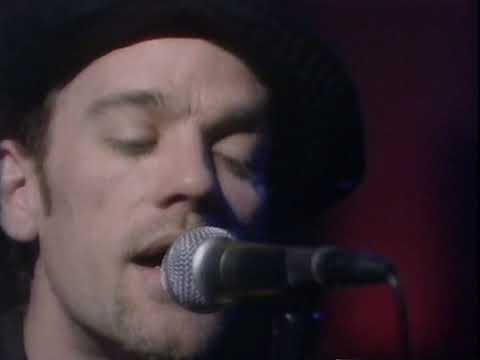R.E.M. - Half A World Away (short clip from The Late Show 1991-03-14)