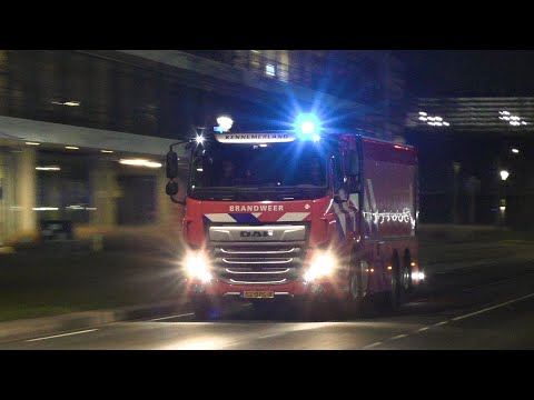Brandweer met Spoed naar een Grote Brand Rozenburg NH aan de Aalsmeerderweg
