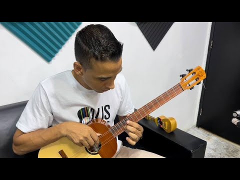 SECRETS OF THE CUATRO SOLOIST. Professor Alis Cruces