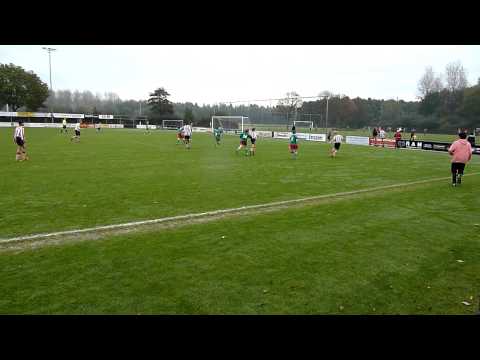 2011okt29 Alblas-GR.LINDT C1 - Aanval-voorzet-schot over.MTS