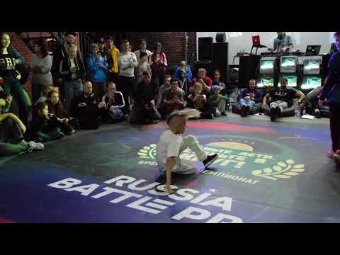 breakdance kids  1/2 final bboy Lion Star vs Pauk - ВДВ круг | Russia Battle Pro 2018