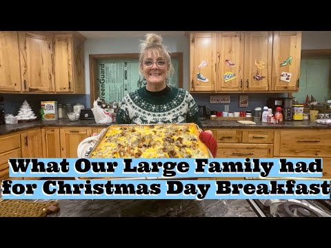 Every Christmas Morning I Make our favorite Breakfast Pizzas | Our Family Tradition