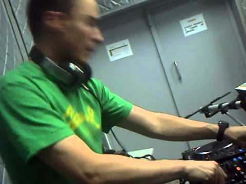 Mix Fm   Dj Gregor Salto Live @ Mix Fm 96 5   Luanda, Angola    04 12 2010   Parte 4