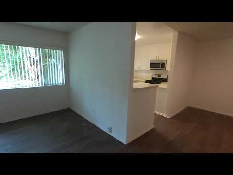 PL9613 - Updated Upper 2+1.5 Apartment For Rent (Sherman Oaks, CA)