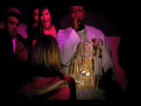 LAROO T.H.H **PUT ME ON** (LIVE)