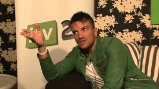 Peter Andre talks about MN8, Kavana and Ultimate Kaos, sings &#39;I&#39;ve Got A Little Something For You&#39;