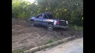 preview picture of video 'off road dodge ram2500'