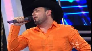 Estudio 2 Roberto Tapia - &quot;Caminos Diferentes&quot;