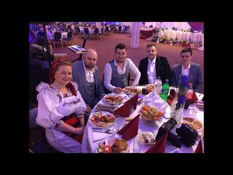 Tavi de la Negresti  si Formatia - Cand vin acasa de departe ( Revelion Club Revolution )