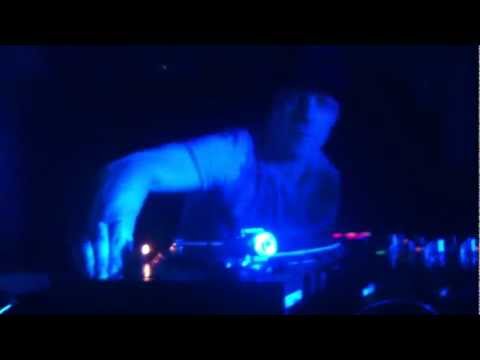 Schinowatz & Derryl Danston - Every Day Primitive