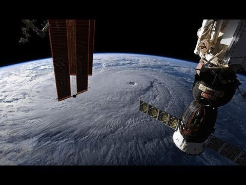 Hawaii Hurricane Lane CAT Raw Footage from Space 8/23/18 Video
