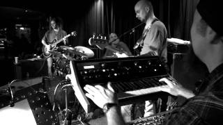 High Beamz - "Inch Worm" 12/10/10 - 19 Broadway, Fairfax, CA