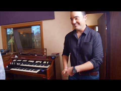 Tania Kernaghan and Jason Owen - Let Your Love Flow